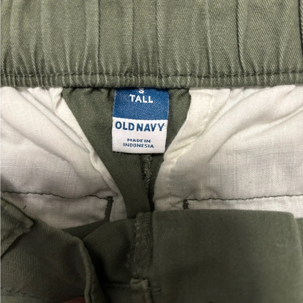 Women’s Green Chino Pants - Picture 4 of 4